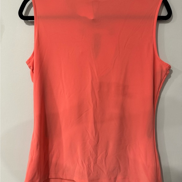 Keyhole Top - Picture 4 of 6